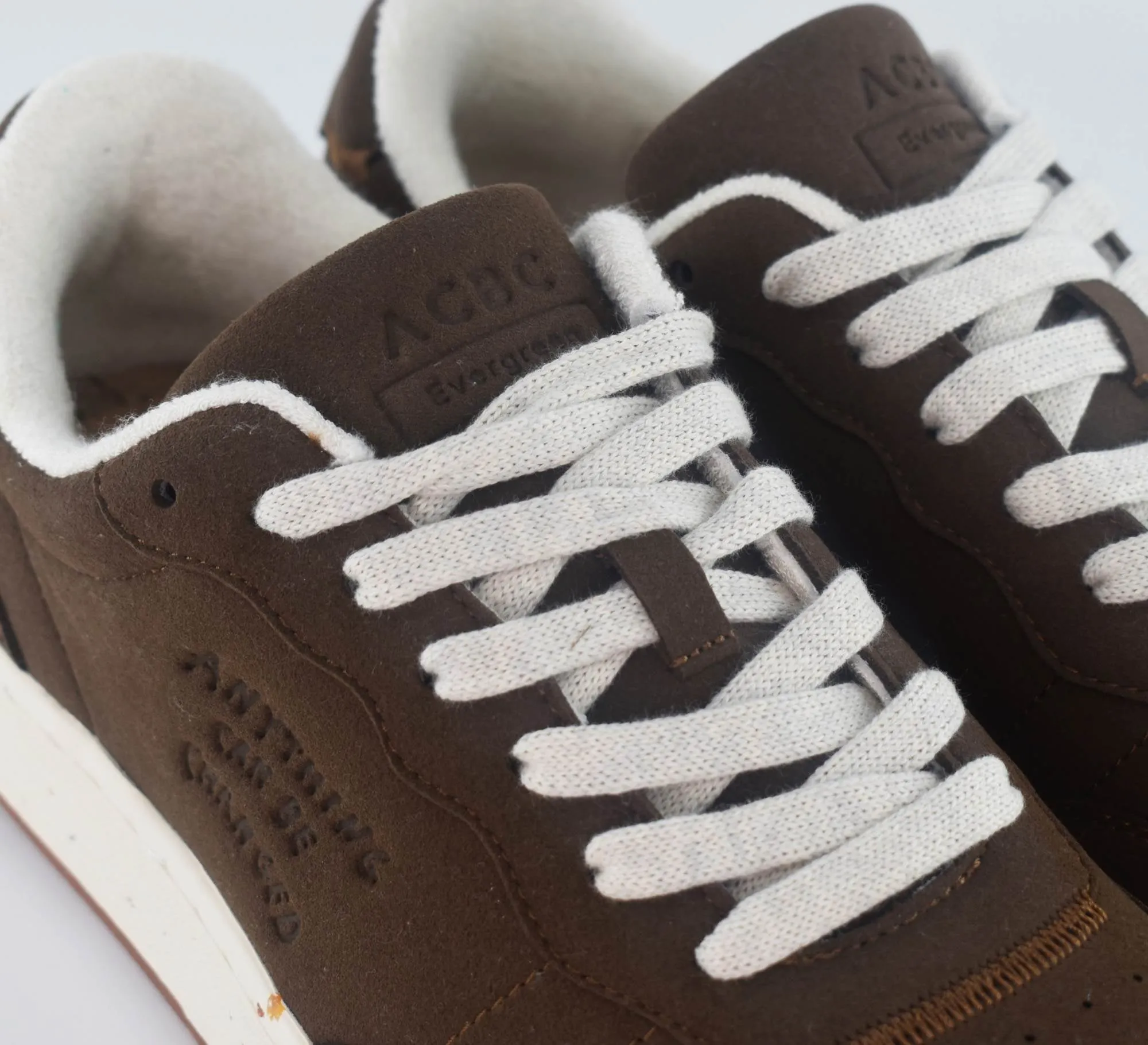 Evergreen Suede Brown