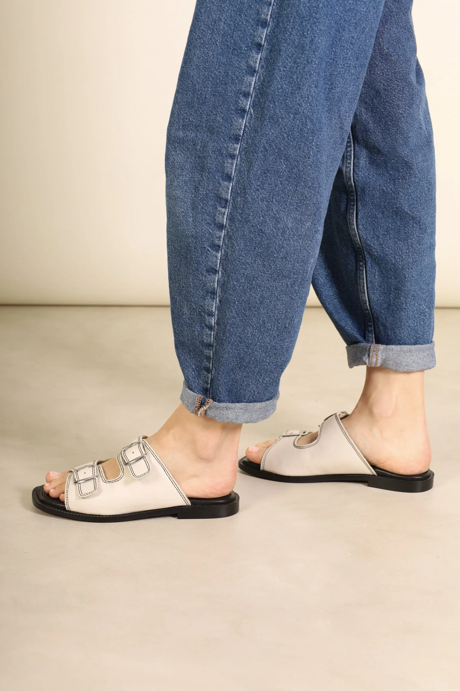 Moss Off White