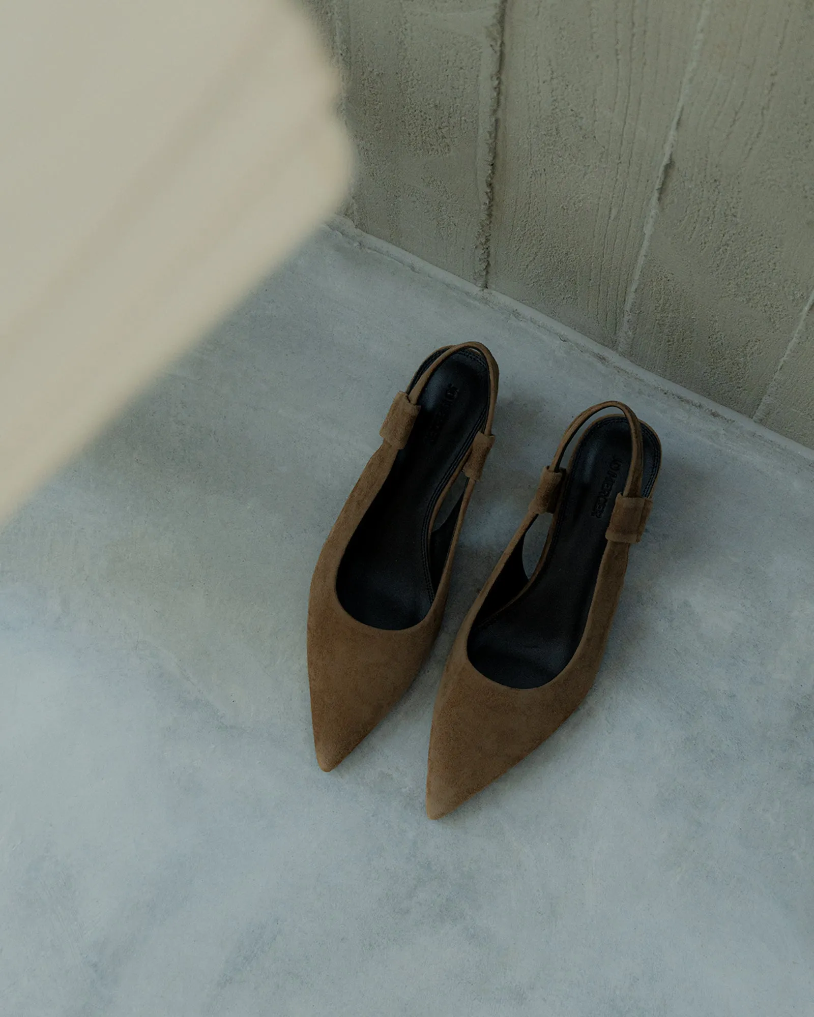 ROSA LOW HEELS BISCUIT SUEDE
