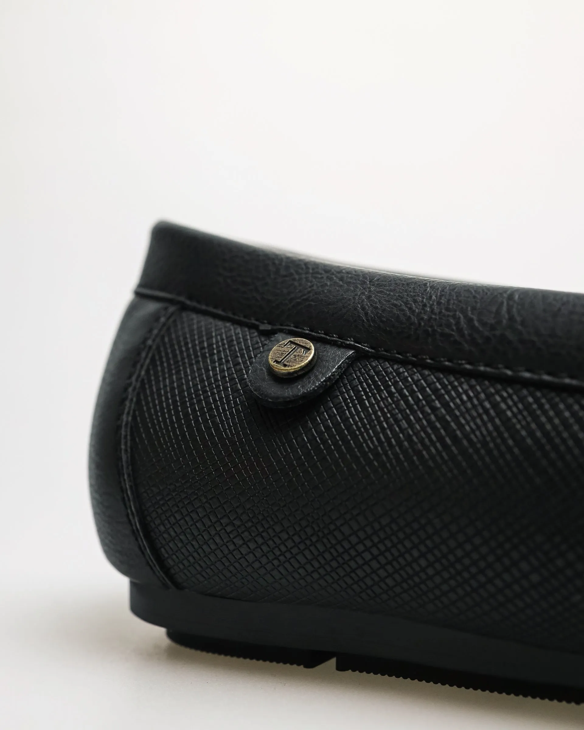 Tomaz C484 Men's Penny Moccasins